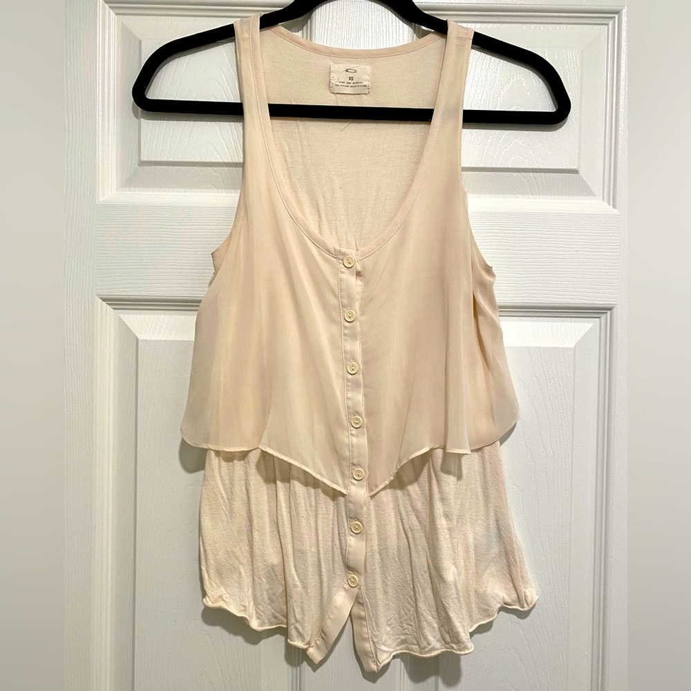 Blush/cream button up tank